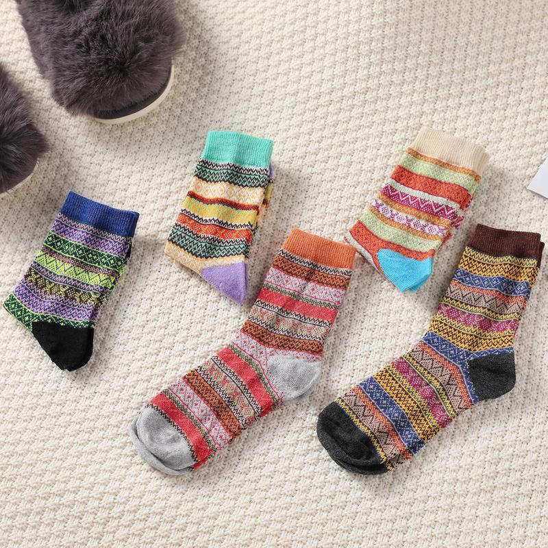 Socks for Women - 5 Pairs Womens  Socks Winter Socks Warm Knit  Soft Vintage Casual Crew Socks