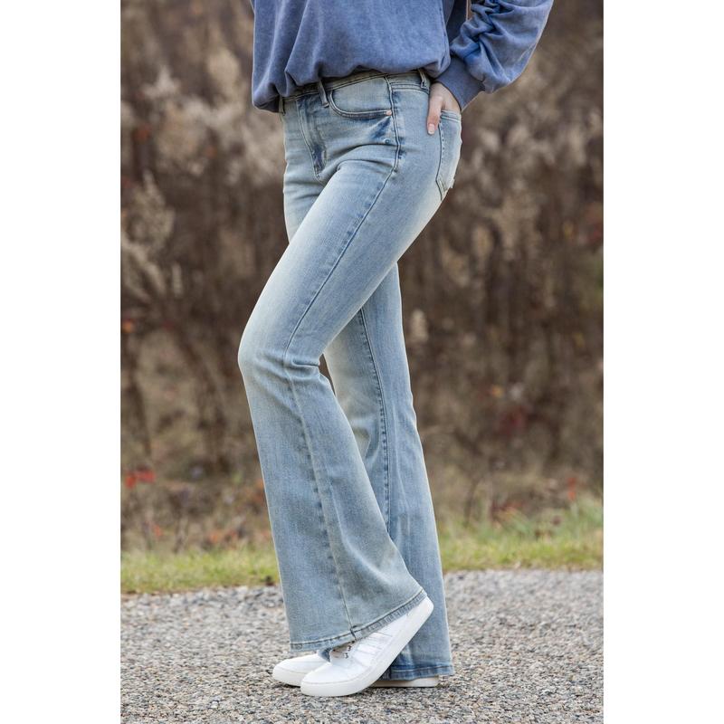 The Alison from Judy Blue: Mid-Rise Flare Denim Fabric Fit