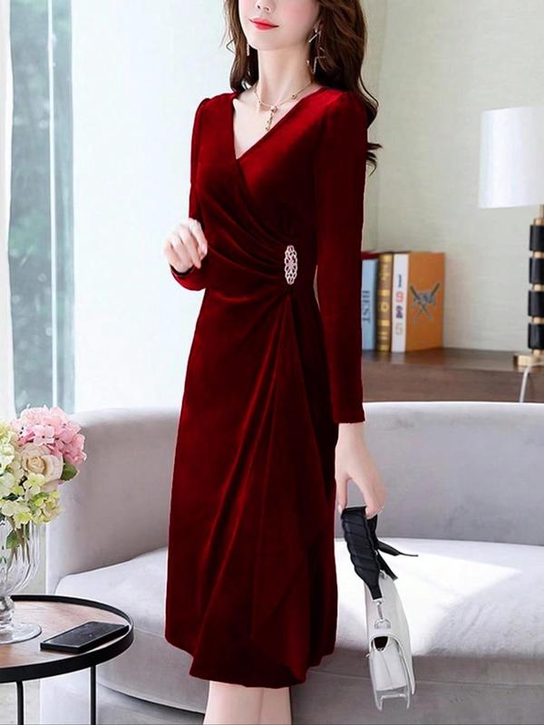 Women's Plain Ruched Wrap V Neck Velvet Dress, Elegant Long Sleeve Midi Dress for Party Holiday Wedding Guest, Ladies Clothes for All Seasons