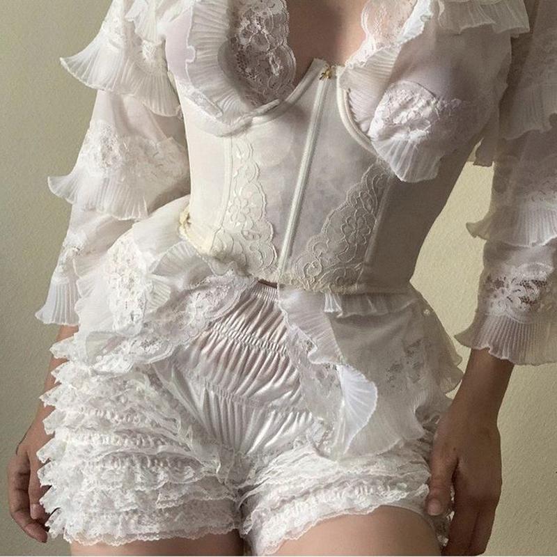 Women Summer Floral Lace Shorts Casual Ruffled Elastic Waist Short Pants for Beach Nightclub Streetwear Cotton Fashion