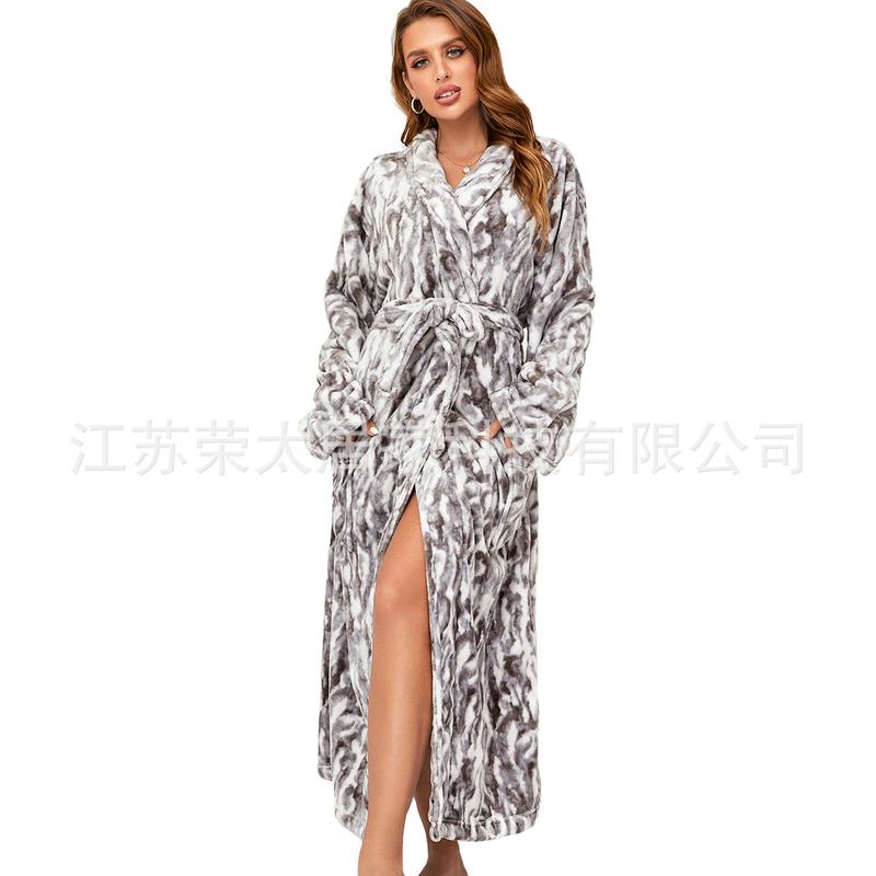 Lapel Large Pocket Pattern Bathrobe Long Sleeve Printed Long Flannel Loose Python Pattern Couple Nightgown Womenswear Loungewear