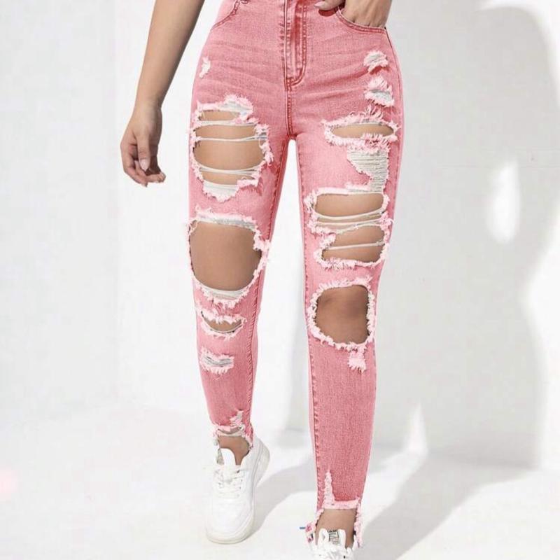 Women Slim Fit Casual Jeans With Distressed Details And Pockets