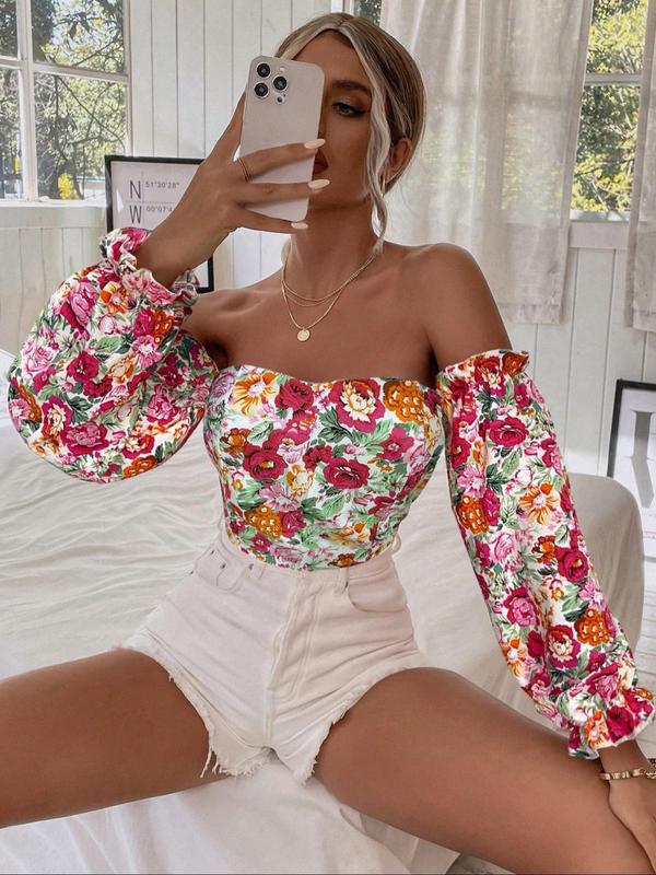 Women's Ditsy Floral Print Frill Shirred Off Shoulder Crop Blouse, Boho Flounce Sleeve Crop Top for Spring & Fall, Fall Clothing Women, Women's Clothes for Daily Vacation Outdoor, Comfort Womenswear, Summer Outfits 2024, Black Girl Outfits