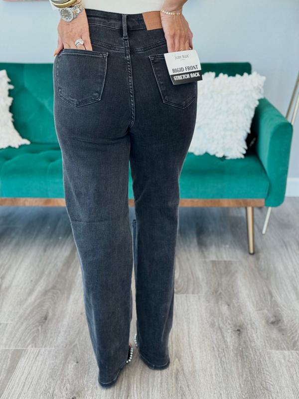 Judy Blue Beyond The Magic Rigid Straight Jeans (Reg. and Plus)