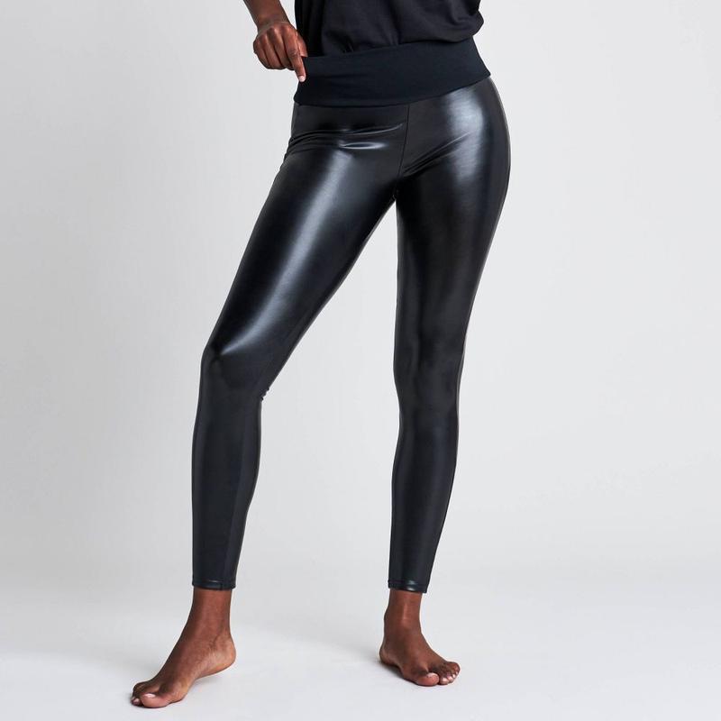 ASSETS by SPANX Womens Plus Regular Skinny Leg Ankle Faux Leather Leggings