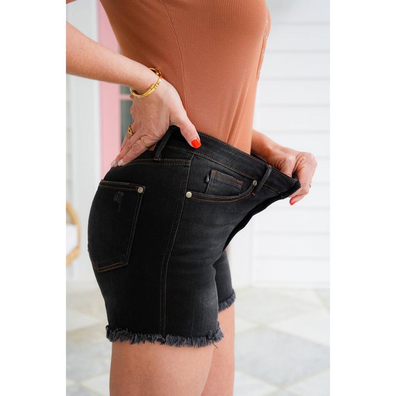 Judy Blue Texas Hold 'Em Black Tummy Control Frayed Hem Shorts