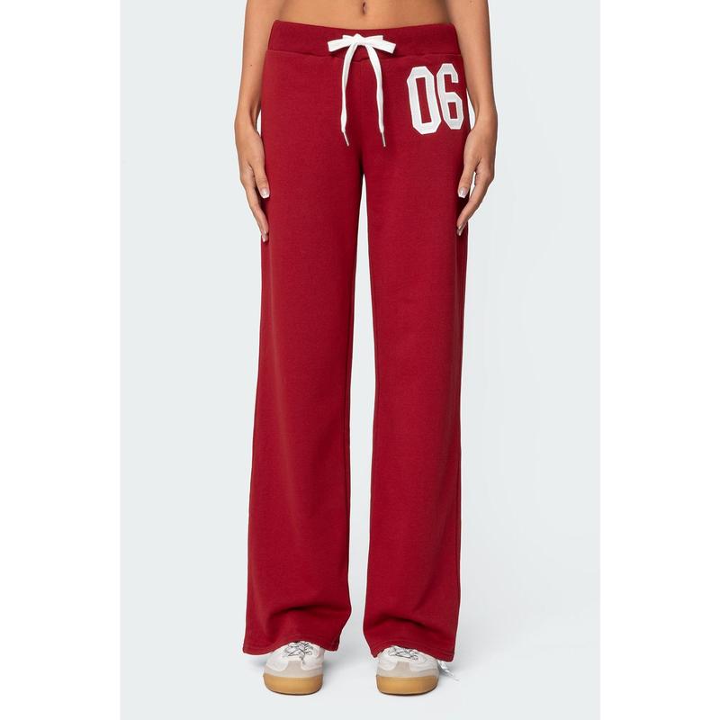 06 Sweatpants