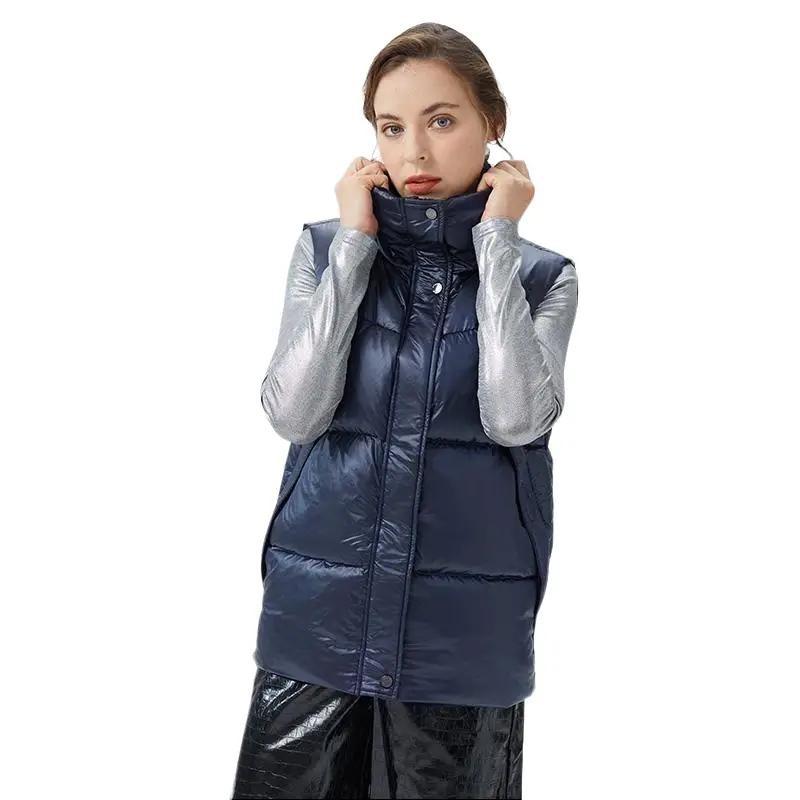 Orolay Outwear Women's Ultra Lightweight Down Puffer Vest - Stylish Sleeveless Winter Coat for Daily Wear and Outdoor, Warmth and Windproof Womenswear