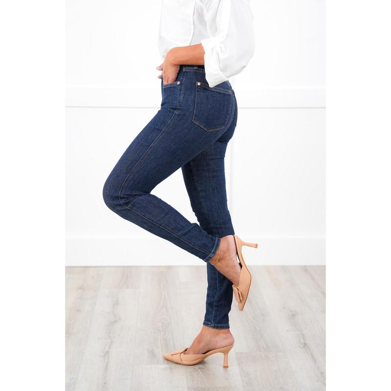 Judy Blue Mid Rise Dark Wash Classic Tummy Control Skinny Jeans