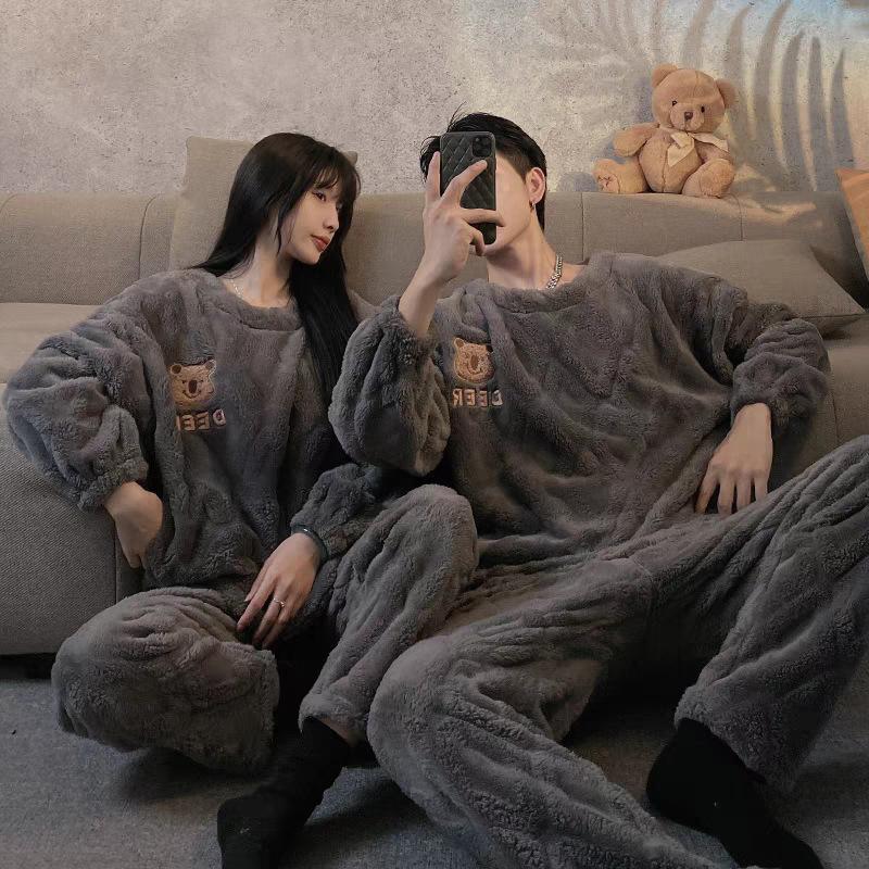 Autumn New Couple Pajamas Women's Popular Flannel Thermal Coral Fleece Men's Home Wear Can Be Worn outside