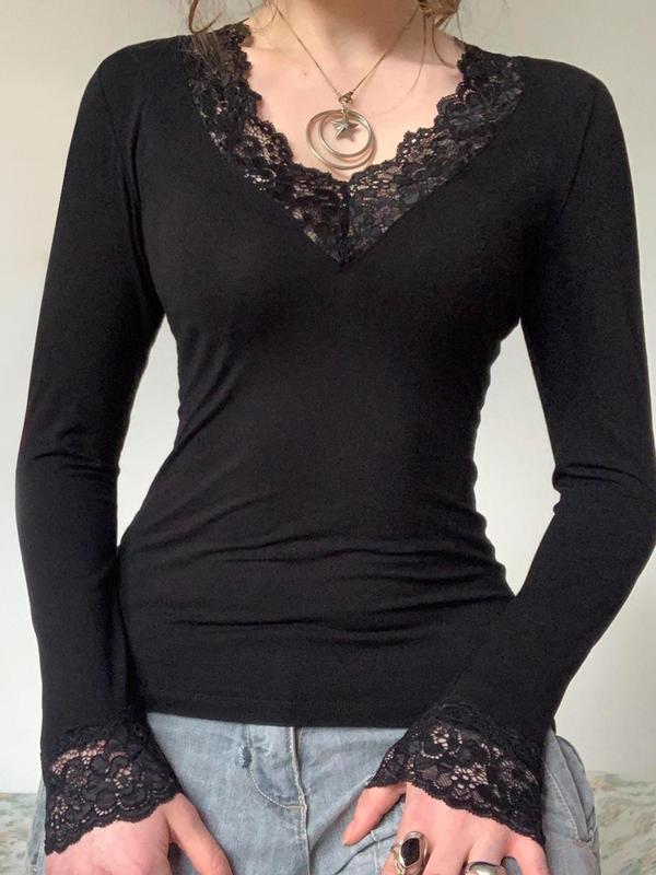 Women's Contrast Lace V Neck Tee, Elegant Long Sleeve Top for Daily Wear, Ladies Clothes for All Seasons