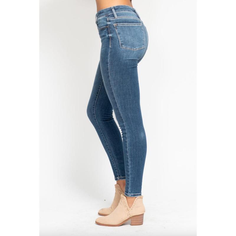 Judy Blue Button Fly Skinny Jeans