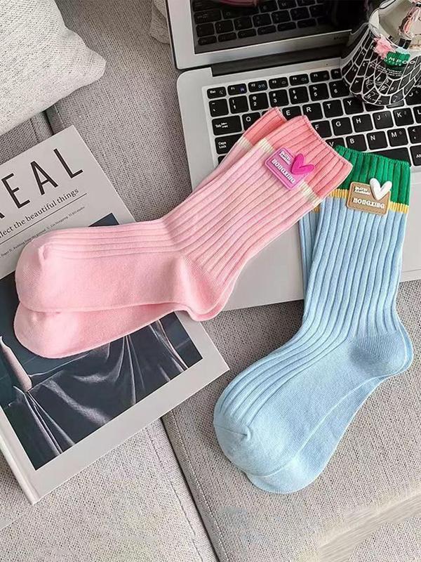 Women's 4 Pairs Heart & Colorblock Print Crew Socks, Casual Moisture Wicking Socks, Soft Comfy Breathable Socks For All Seasons Daily Wear