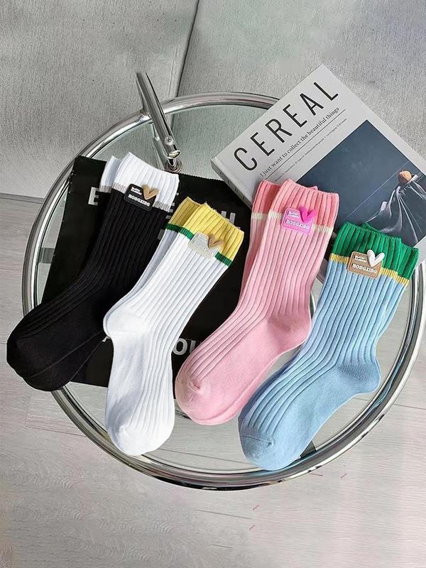 Women's 4 Pairs Heart & Colorblock Print Crew Socks, Casual Moisture Wicking Socks, Soft Comfy Breathable Socks For All Seasons Daily Wear