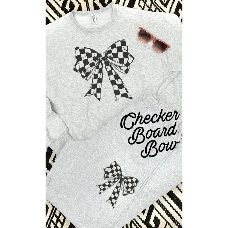 Big On Bows Graphic Sweatshirt