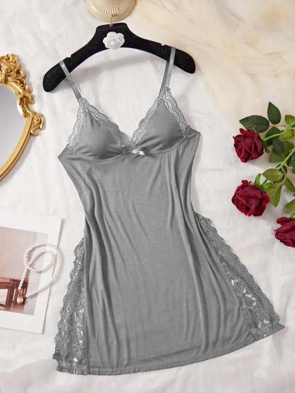 [Plus Size] Contrast Lace Split Thigh Cami Nightdress, Casual Soft Comfortable Spaghetti Strap Nightgown for Women, Women's Sleepwear for All Seasons, Night Gown for Women 2000s Wear Womenswear Loungewear Homewear Basic Minimalist Sleeveless